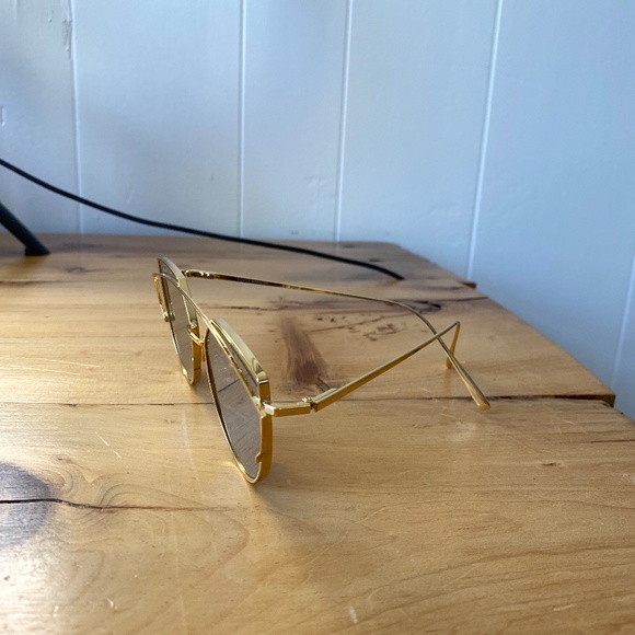 Gentle Monster Iconic Lovepunch Sunglasses - Gold